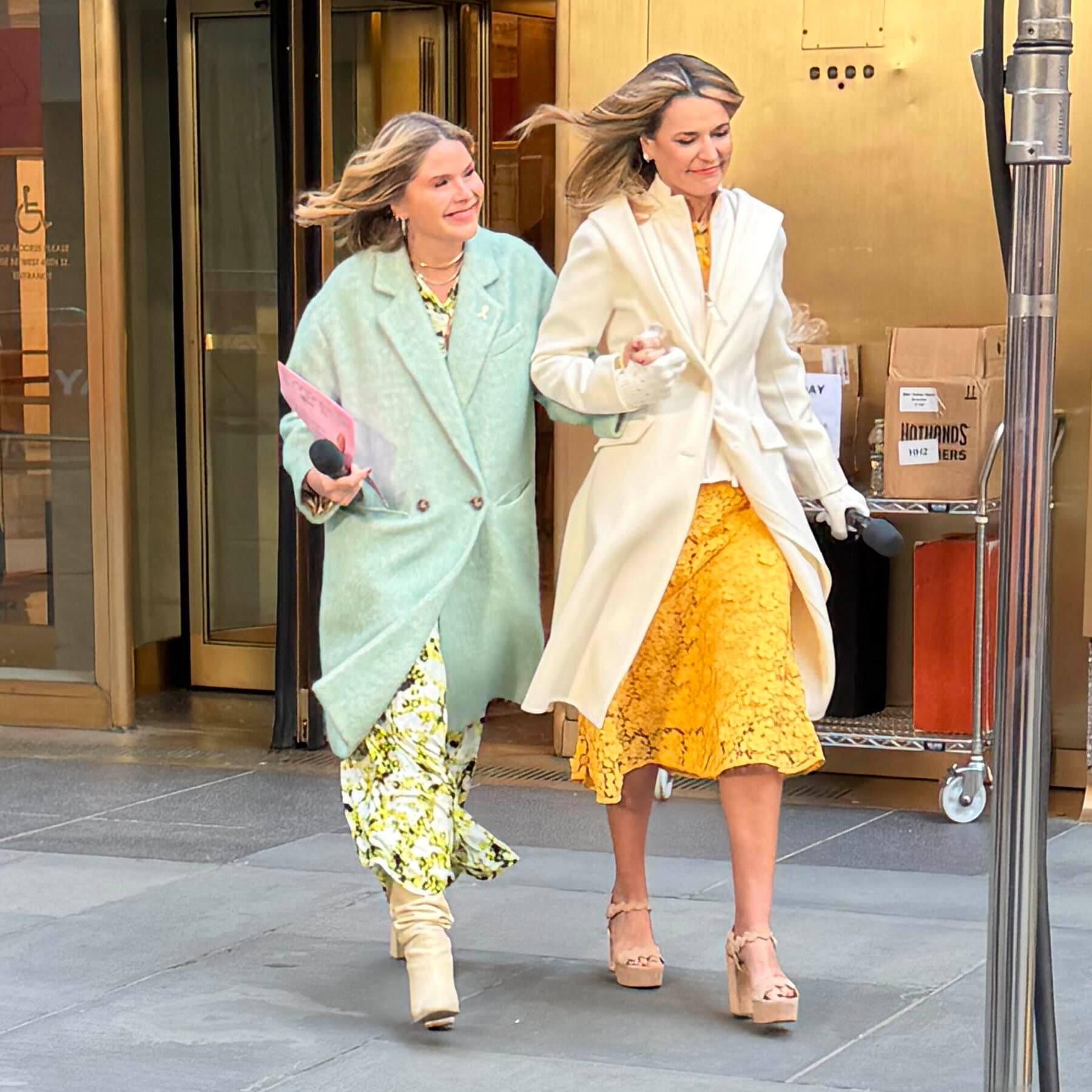 In Savannah Guthrie’s Return to ‘Today,’ a Rare TV Example of How to Live With Not Knowing